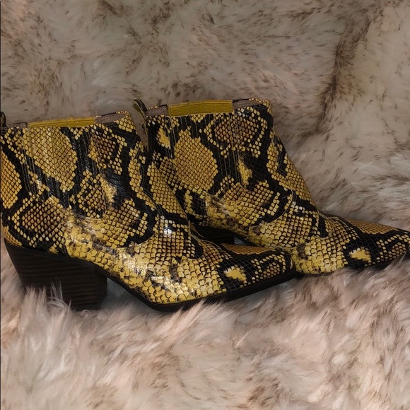 NEW Sam Edelman Winona Snake Print Ankle Boot - Picture 8 of 14